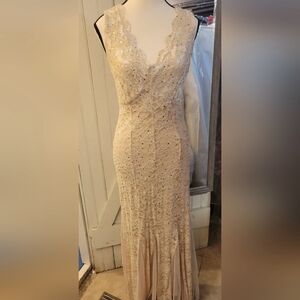 Elegant Lace Cream Dress